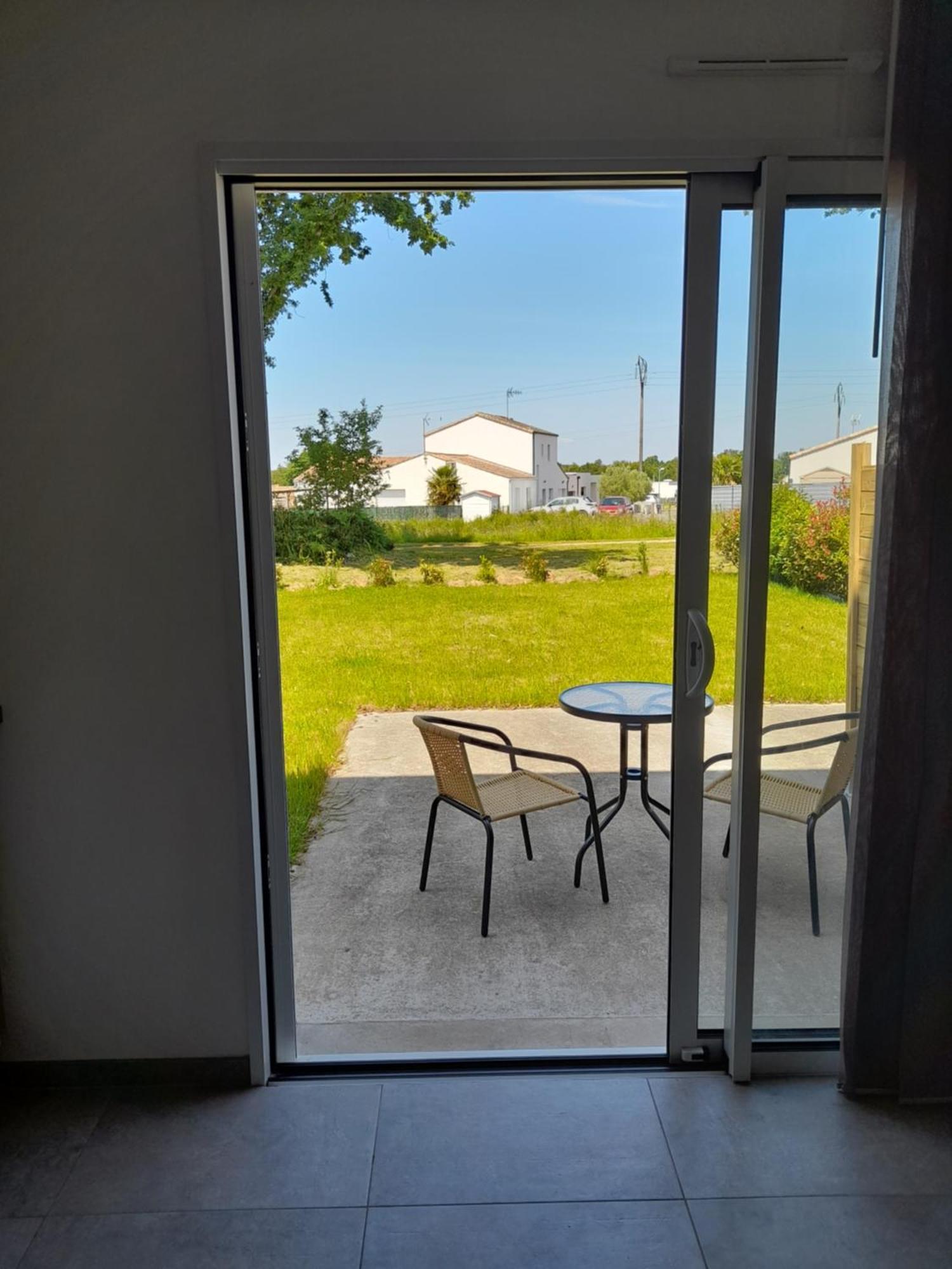Lumineux Avec Terrasse *